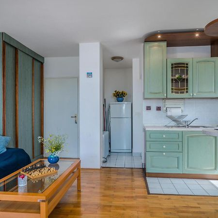 Amazing Apartment In Krk With Kitchen Krk Town Eksteriør billede
