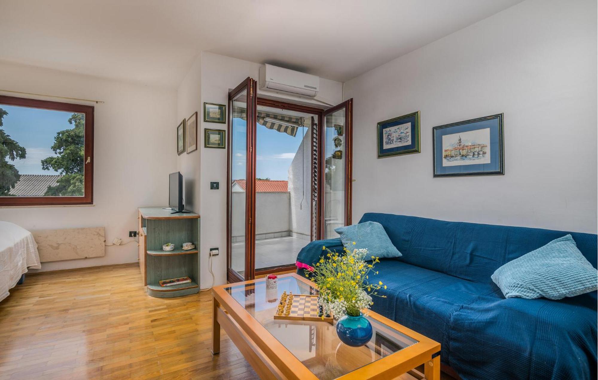 Amazing Apartment In Krk With Kitchen Krk Town Eksteriør billede