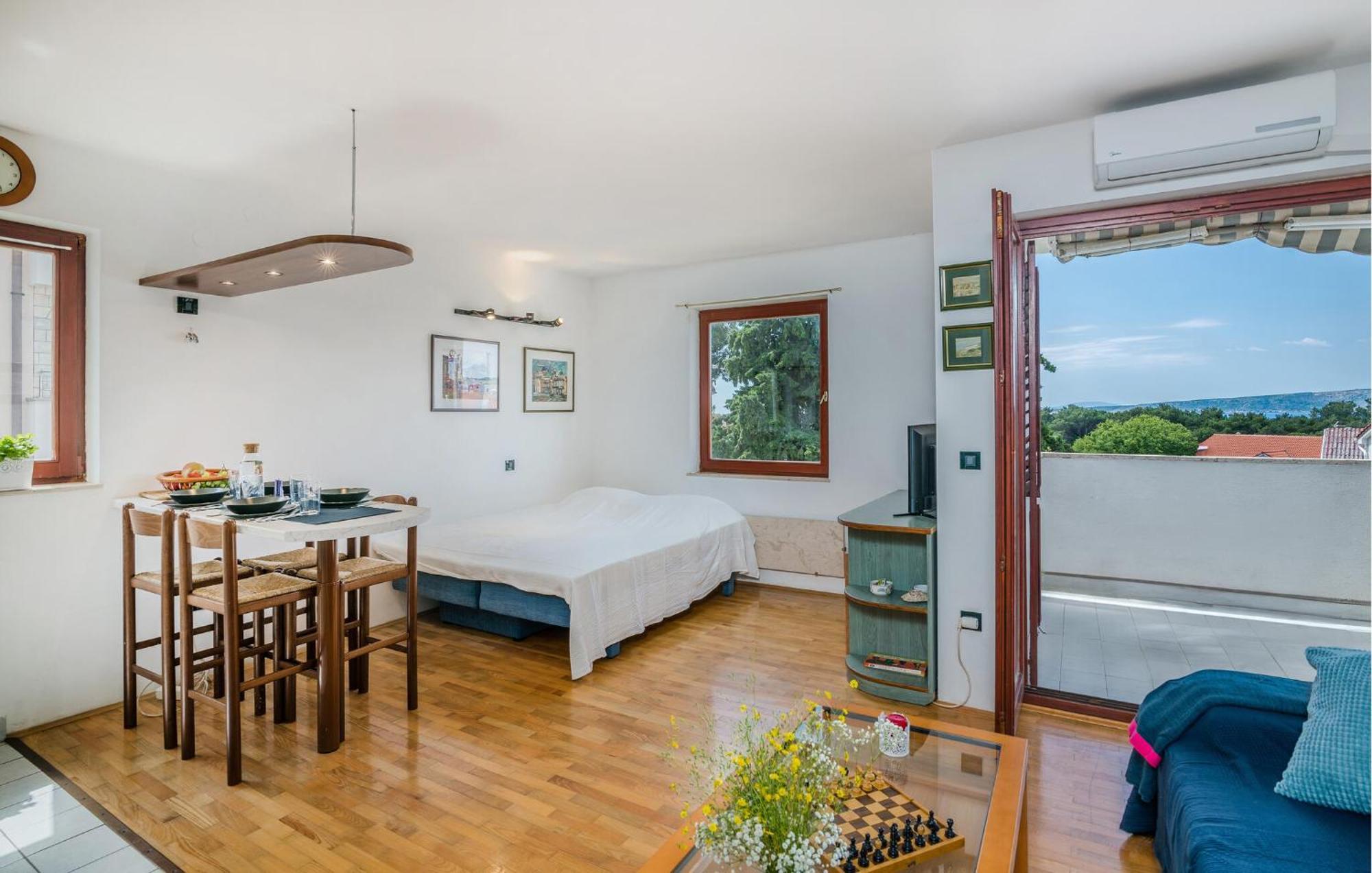 Amazing Apartment In Krk With Kitchen Krk Town Eksteriør billede